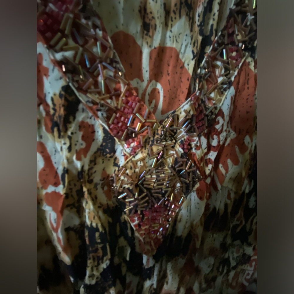 Blouse - Picture 2 of 3